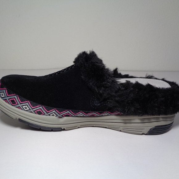 Ryka Size 7 Wide ADVENTURE Black Suede New Clogs - Picture 7 of 13